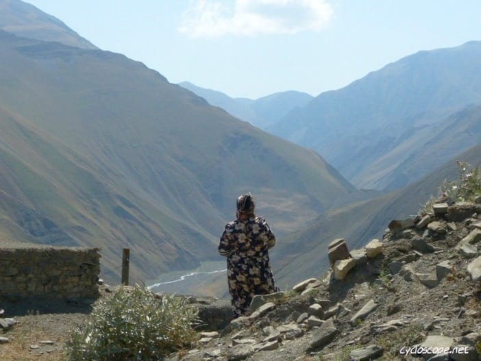 Old woman in Xinaliq (Kinalug)