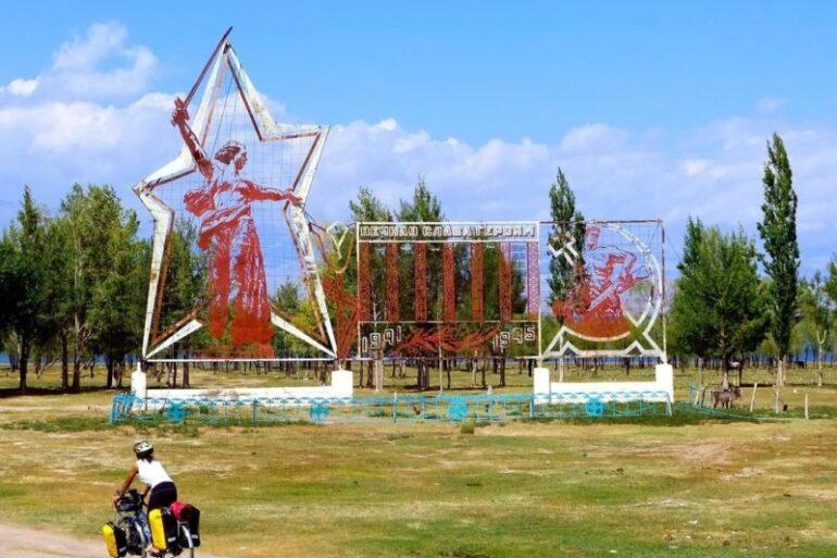 bicycle touring costs