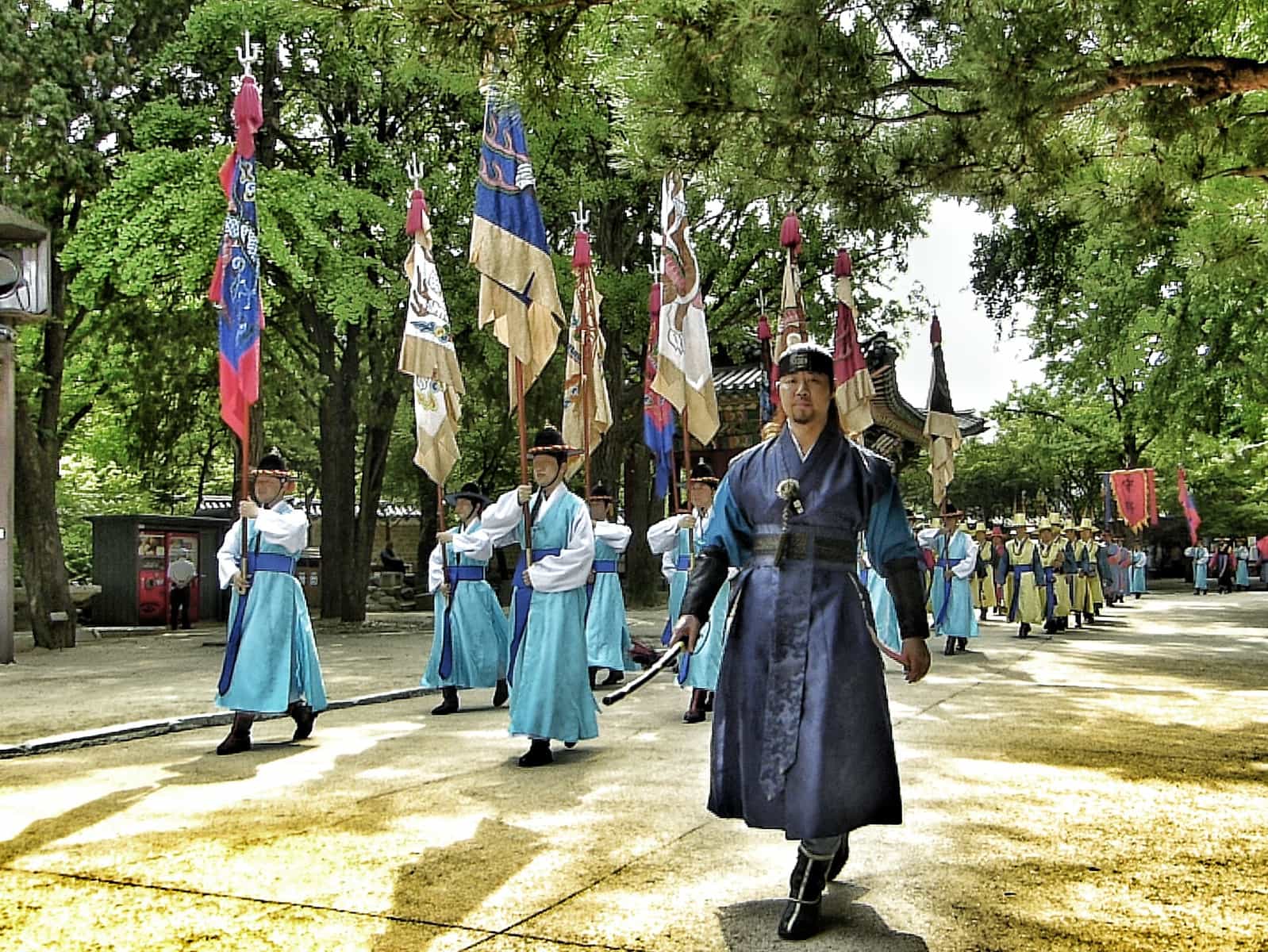 best seoul guard ceremony Gyeongbok palace