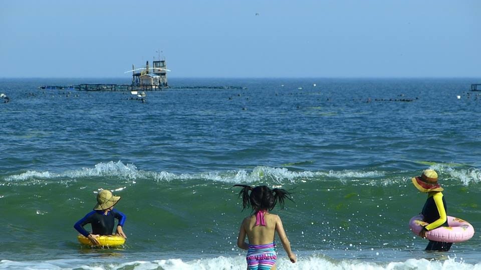 Yellow Sea, Qindgao, China beach