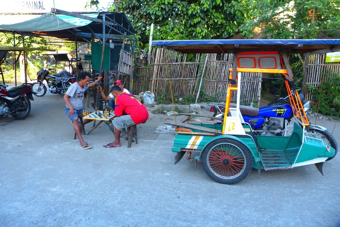 budget travel philippines tricycle