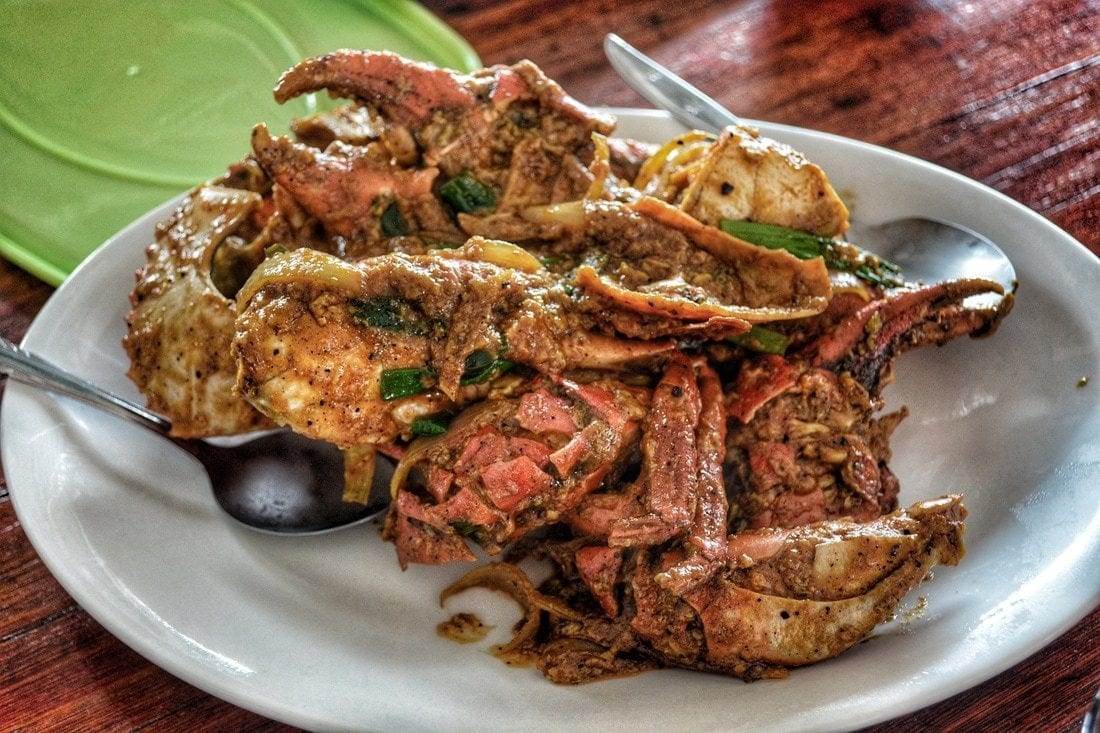 backpacking borneo food