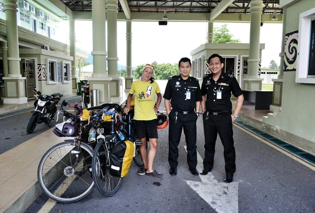 Aruk Border Crossing Indonesia - Malaysia