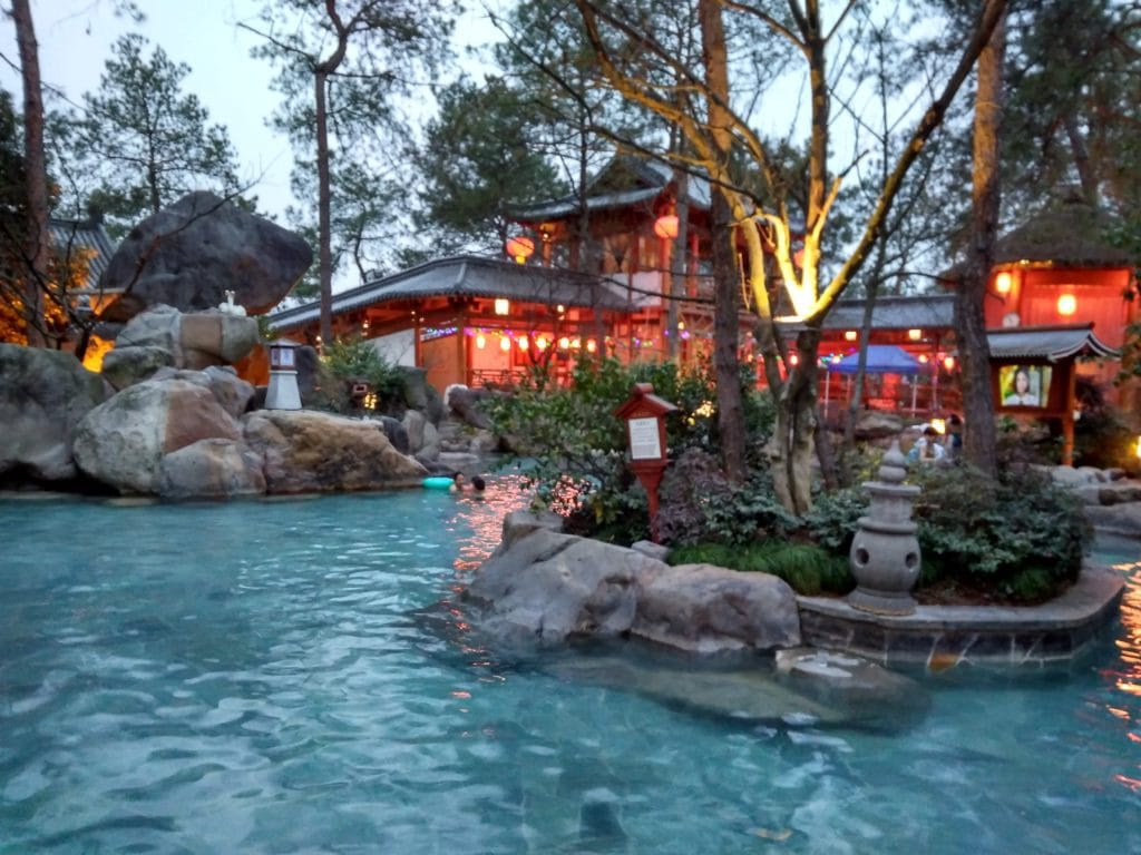 Tanfeng Hot Springs WuYi Hangzhou