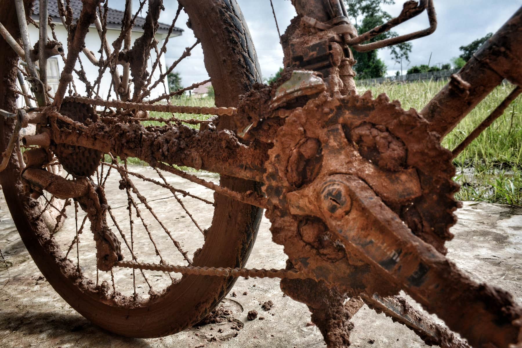 bike touring bikes