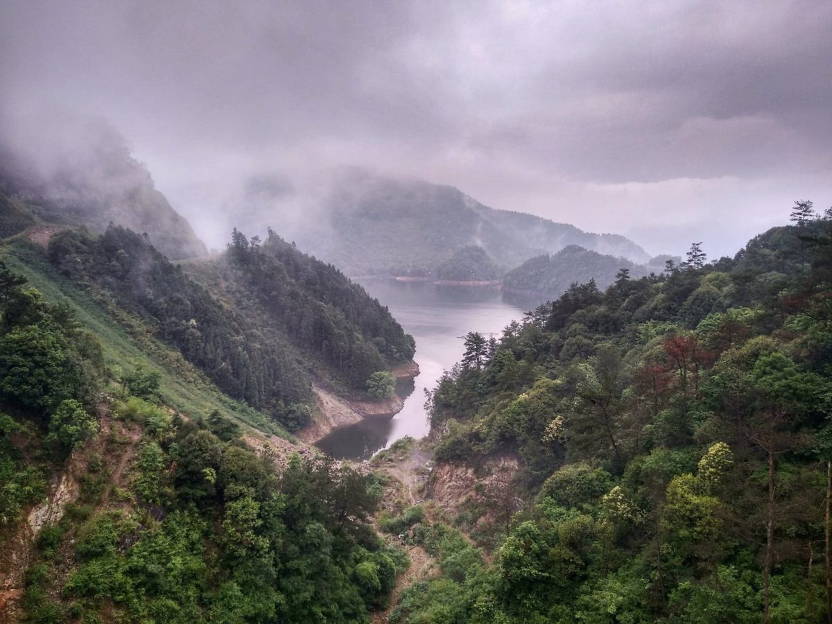 Lago Qiandao Cina