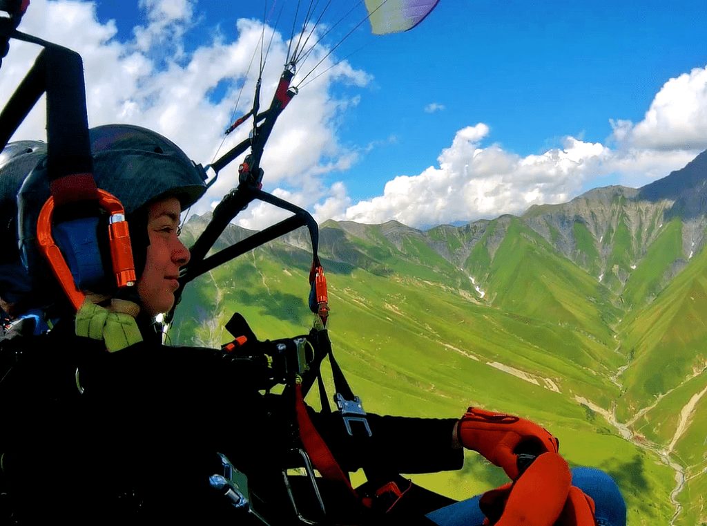 things to do in Georgia paragliding gudauri