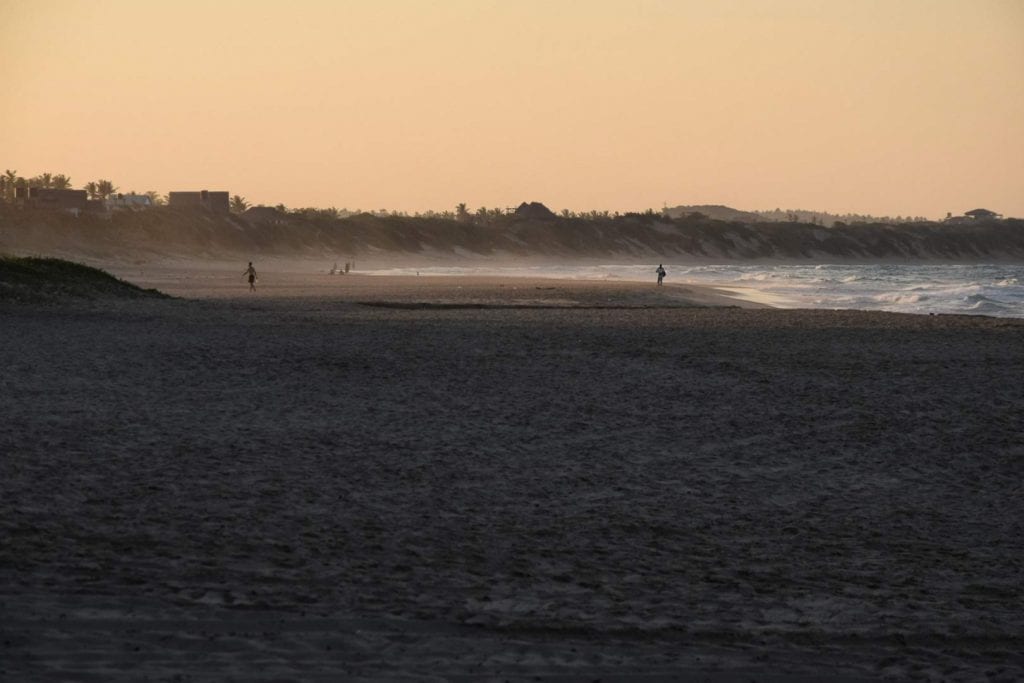 praia do tofo backpacking mozambique