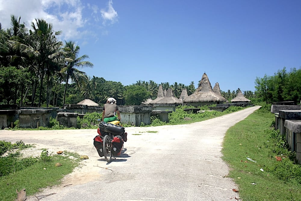 cycling sumba