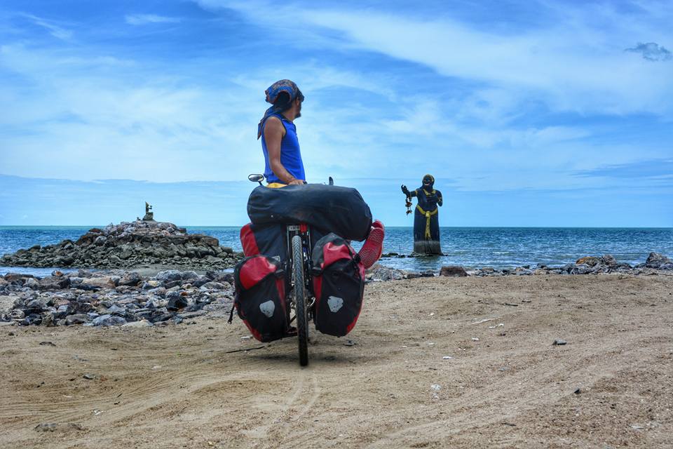 bicycle touring southern thailand