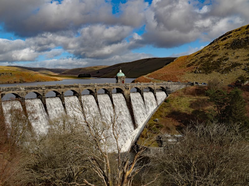 cycling elan valley UK