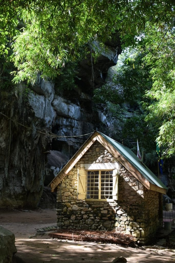 amboni cave picture