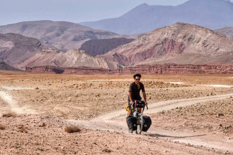 cycle touring morocco desert