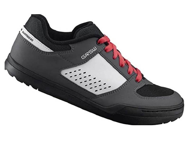 14 Best Shoes for Cycle Touring & Bikepacking: SPD VS Flat 4