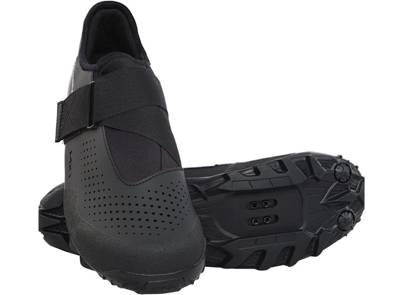 14 Best Shoes for Cycle Touring & Bikepacking: SPD VS Flat 6