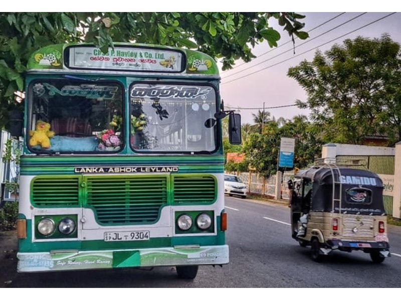 תחבורה ציבורית בסרי לנקה