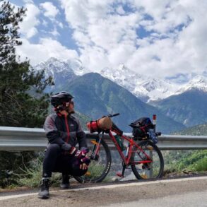 reckong peo by bicycle