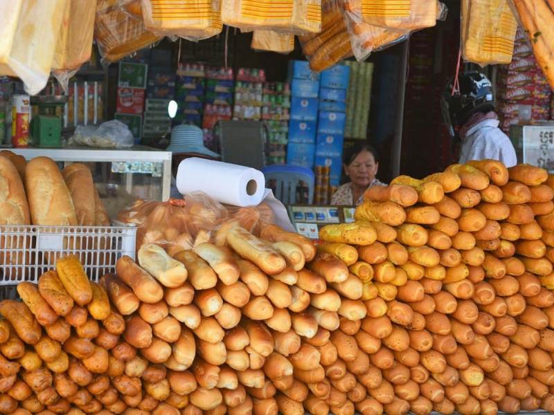 cheap travel cambodia by bicycle