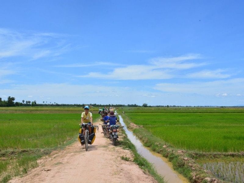 cycling cambodia