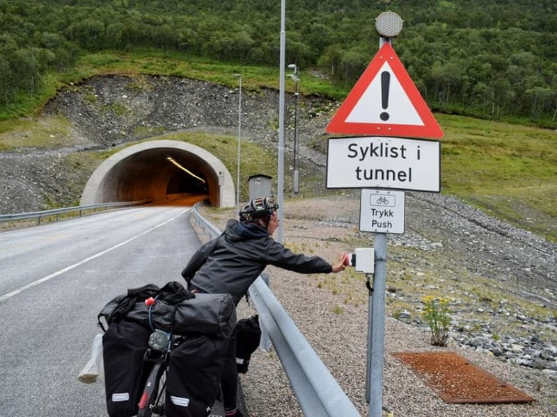 norvegia tunnel bicicletta